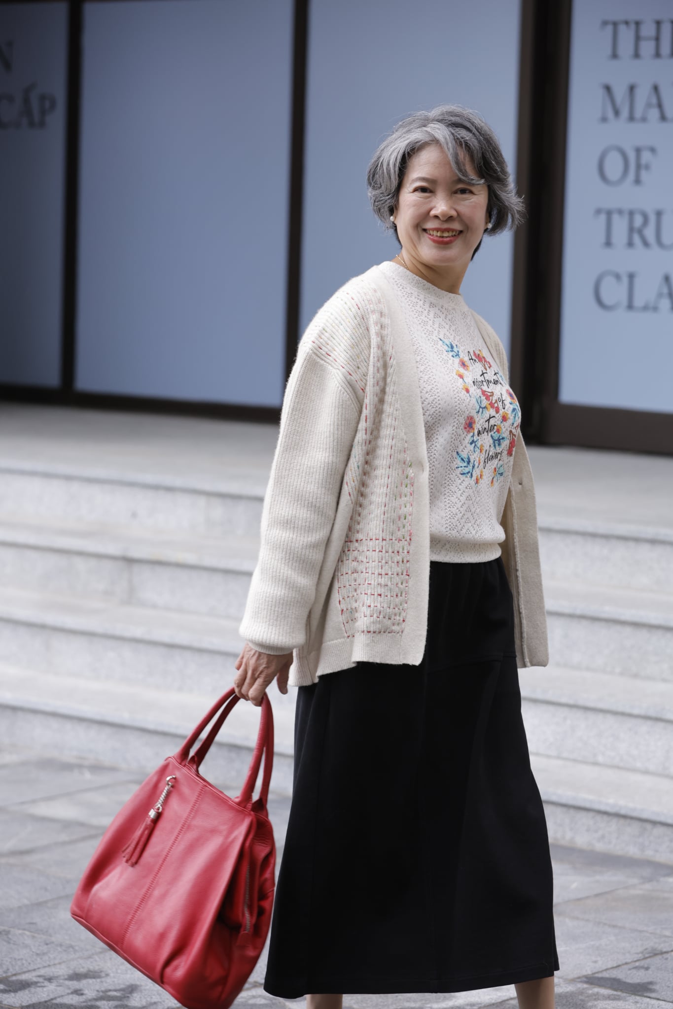 “Hội Tóc Bạc Lấp Lánh” slay nhất Thủ đô: Chúng tôi không phải phú bà- Ảnh 4.