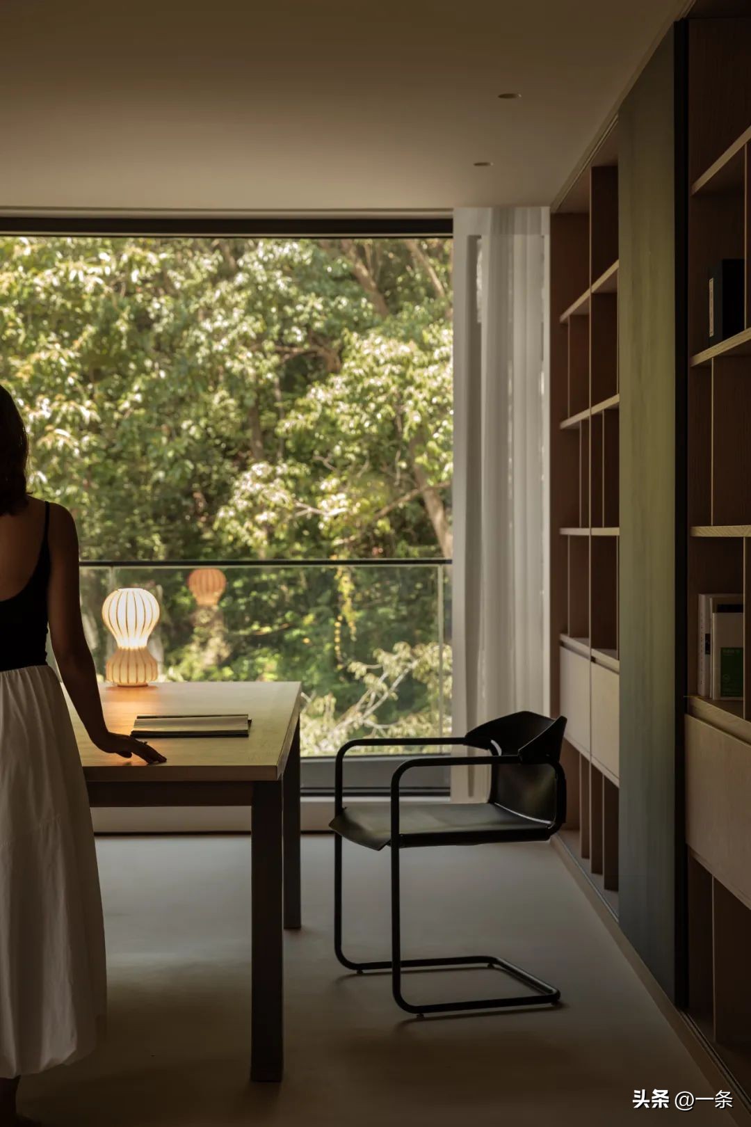 Nam nghệ sĩ bán nhà lên núi “ở ẩn”, cùng vợ xây biệt thự dưỡng già 500m2: “Có chút tiền là phải đi ngay, không muốn ở thành phố nữa”- Ảnh 8.