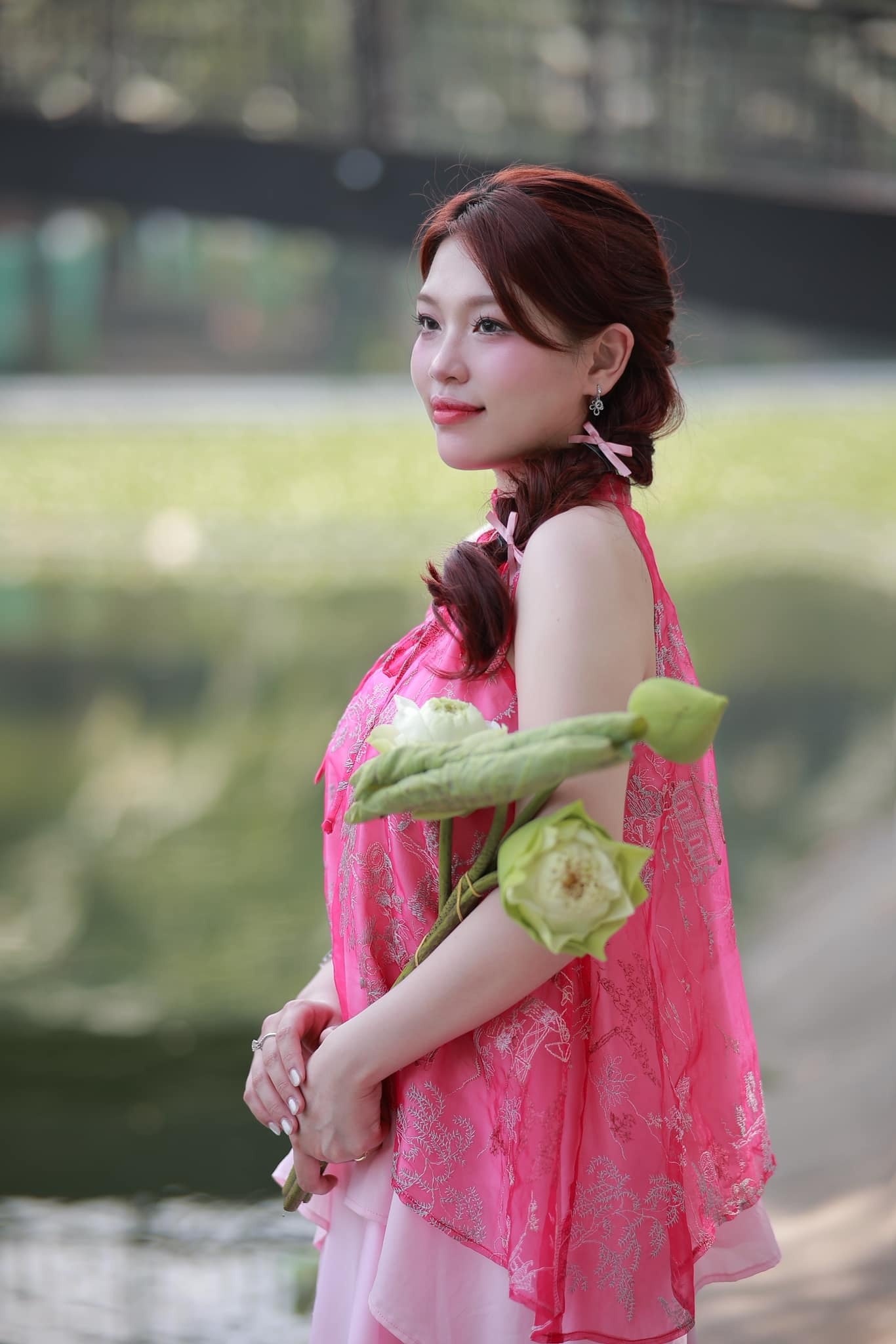 Sao trẻ ĐT Việt Nam tậu xế hộp mới, viên mãn bên vợ hot girl sau 2 năm kết hôn- Ảnh 4.