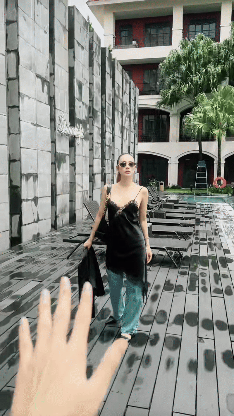 Chiếc áo hở bạo gây lo lắng của Minh Hằng- Ảnh 2.