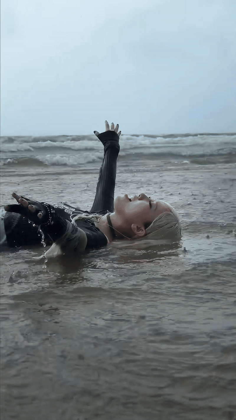 Nữ ca sĩ phiền nhất showbiz- Ảnh 2.