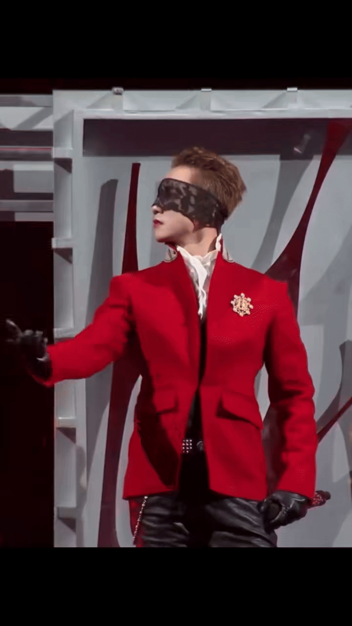 Sơn Tùng chơi Halloween muộn quá, nhưng visual quá nét!- Ảnh 1.