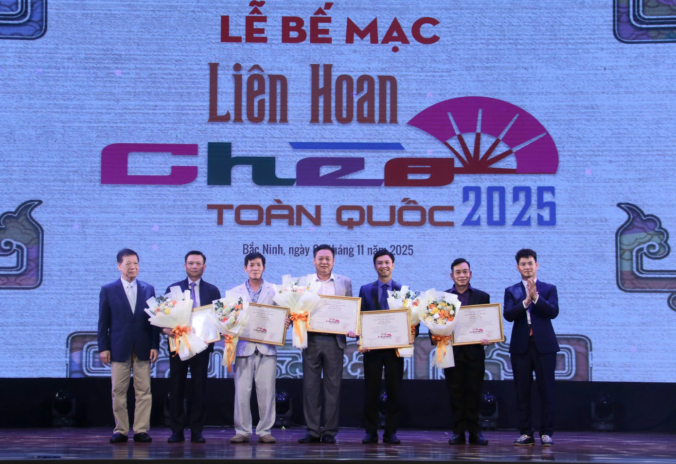 NSND Tự Long giành huy chương Vàng- Ảnh 4.