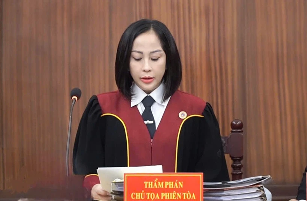 Tái mở phiên tòa xét xử Hoài DJ và đồng phạm mua bán 108kg ma túy pha trộn "nước vui"- Ảnh 1.