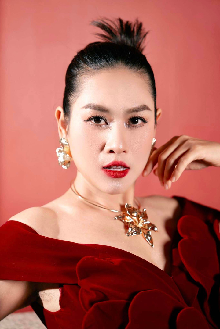 Đời thực trái ngược của 3 cô sinh viên trong phim 