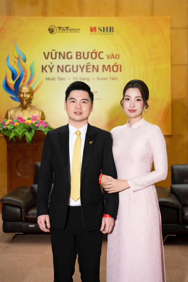 Hoa hậu Đỗ Mỹ Linh vắng mặt gây chú ý tại sự kiện cực quan trọng của gia đình bầu Hiển- Ảnh 2.