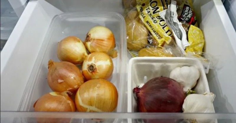 7 loại rau củ bảo quản trong tủ lạnh là SAI LẦM, tưởng tốt nhưng hại kinh khủng- Ảnh 6. 7 loại rau củ bảo quản trong tủ lạnh là SAI LẦM, tưởng tốt nhưng hại kinh khủng- Ảnh 6.
