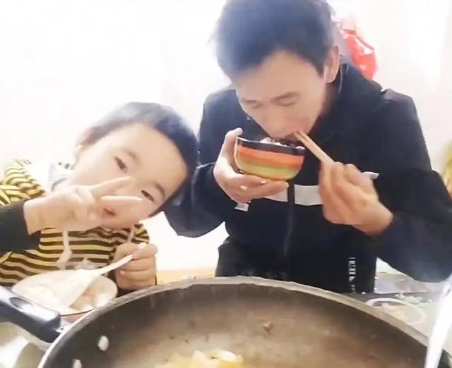 Lương tháng 14 triệu, nuôi cả gia đình 3 người vẫn tiết kiệm hơn 100 triệu/năm: Bí quyết gây tranh cãi- Ảnh 2.