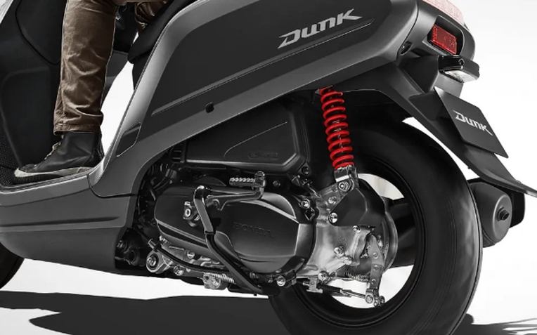 Honda bất ngờ tung mẫu xe tay ga cỡ nhỏ Dunk 50: Dung tích chỉ 49cc nhưng hiệu suất khiến nhiều người phải nhìn lại- Ảnh 1.