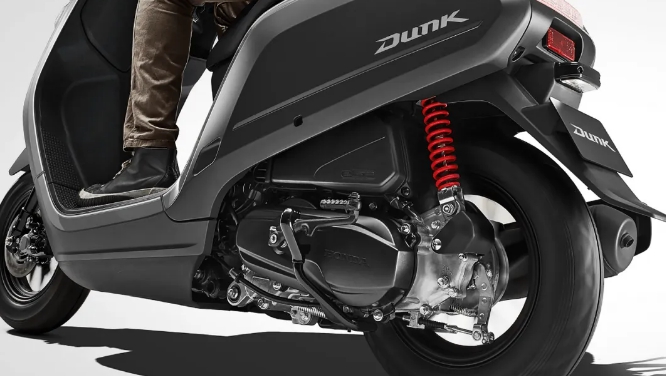 Honda bất ngờ tung mẫu xe tay ga cỡ nhỏ Dunk 50: Dung tích chỉ 49cc nhưng hiệu suất khiến nhiều người phải nhìn lại- Ảnh 4.