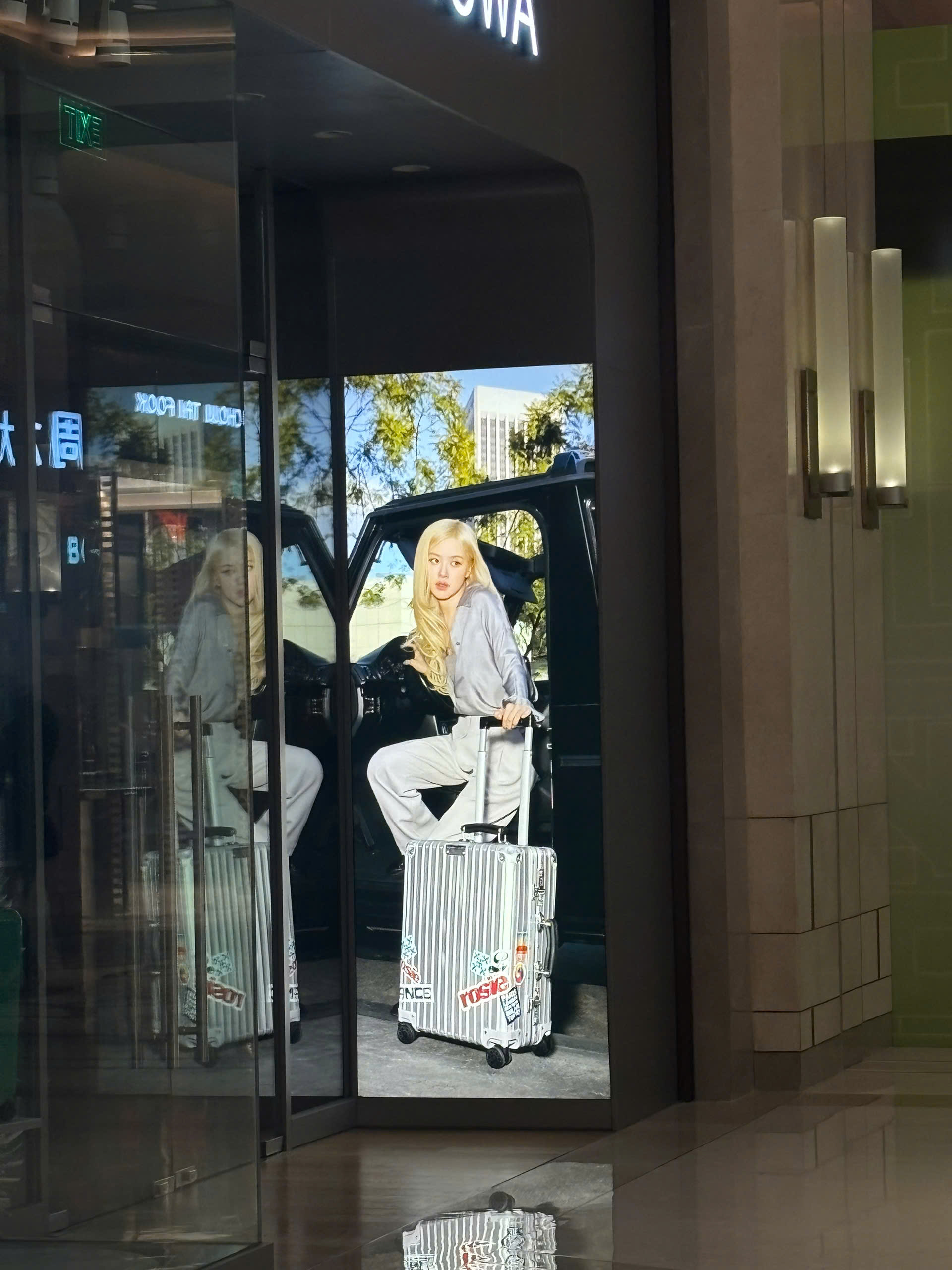 Khách Việt choáng trước 1 khách sạn ở Philippines: Có nguyên TTTM bên trong, giá phòng lên đến hàng trăm triệu 1 đêm- Ảnh 9.