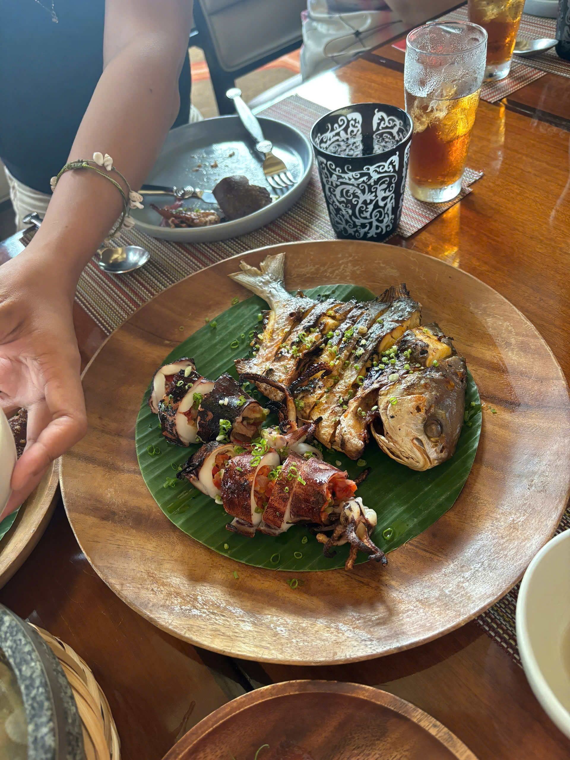 Khách Việt choáng trước 1 khách sạn ở Philippines: Có nguyên TTTM bên trong, giá phòng lên đến hàng trăm triệu 1 đêm- Ảnh 6.