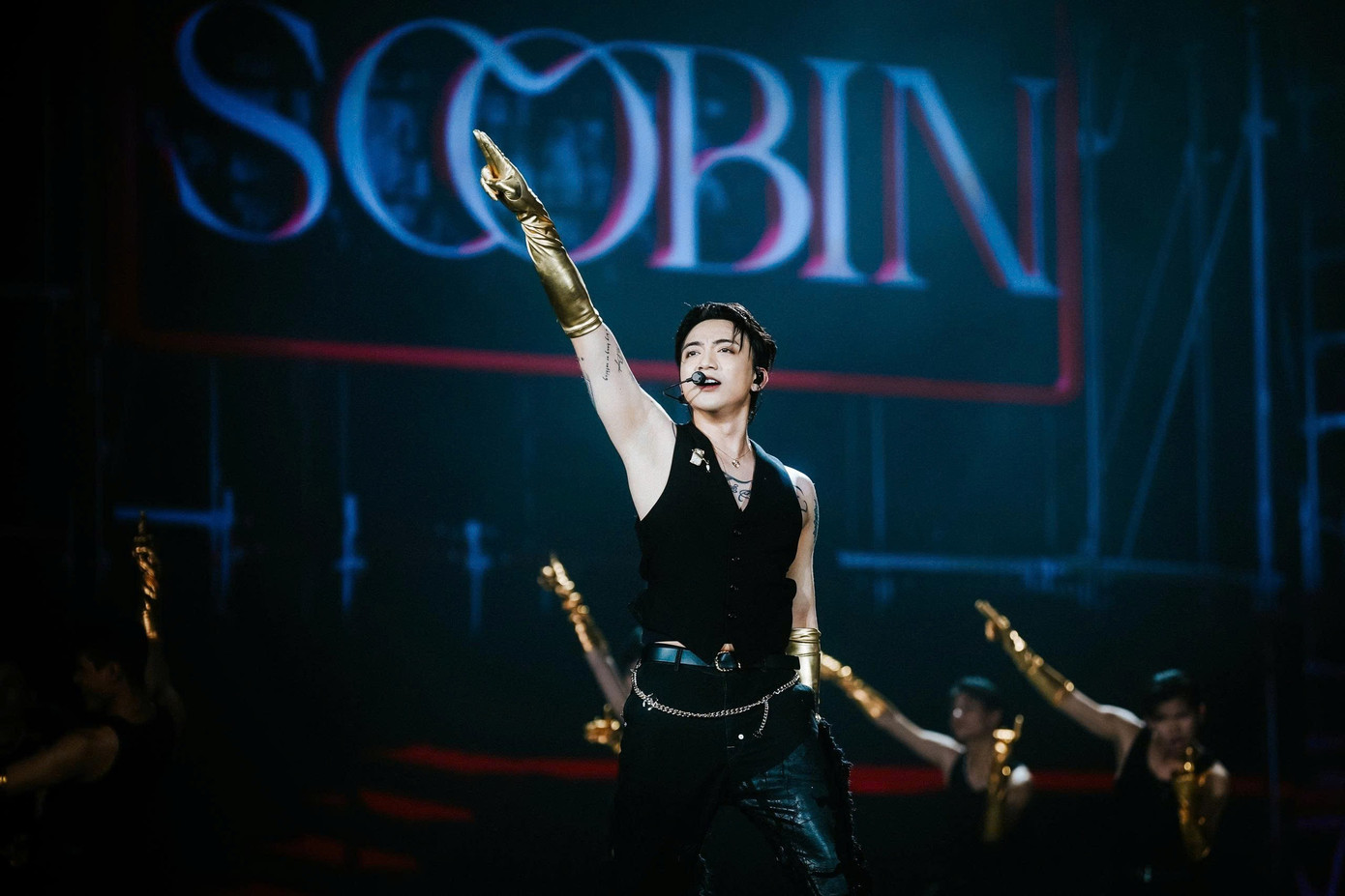 SOOBIN kêu gọi 10.000 khán giả, gửi 1,25 tỷ đồng giúp đỡ miền Trung- Ảnh 2.