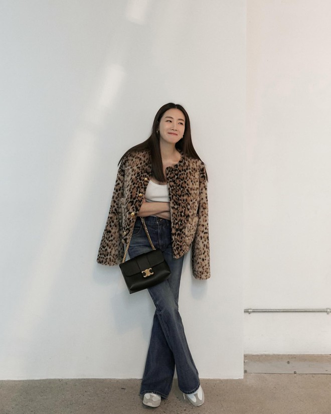 Phụ nữ 40+ sành điệu sẽ không mặc quần quá rộng mà ưu tiên kiểu quần thanh lịch, tôn dáng này- Ảnh 4.