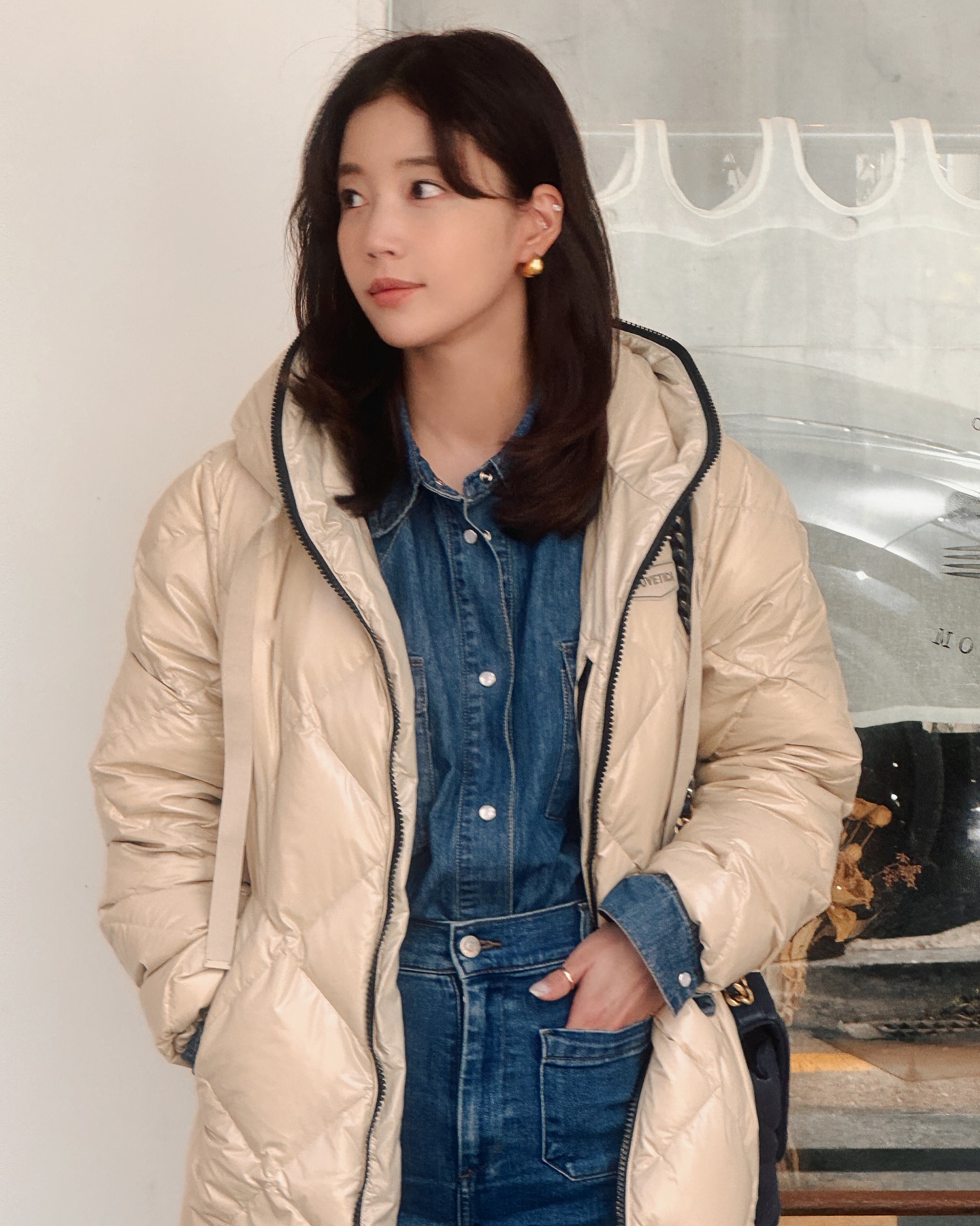4 món đồ denim sành điệu nhất dành cho phụ nữ 40+, cứ mặc lên là hack tuổi xuất sắc- Ảnh 3.