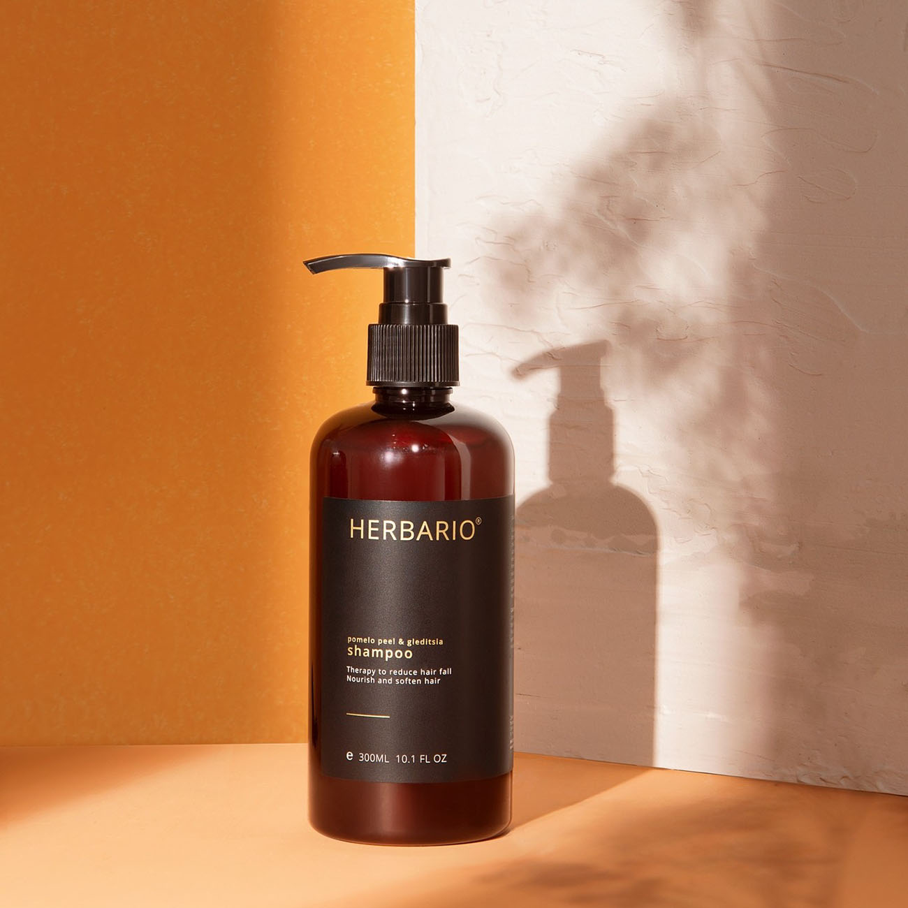 Mưa gió tóc bết, da đầu ngứa? 5 mẹo cực hay giúp tóc sạch bồng bềnh cả ngày!- Ảnh 8.