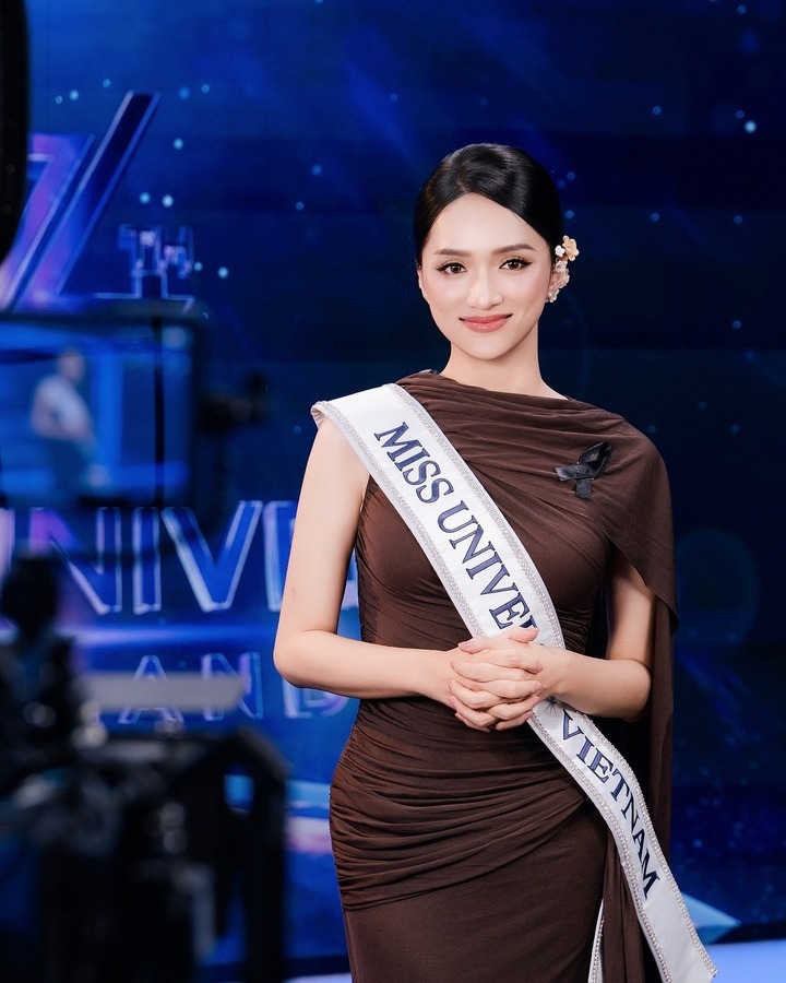 Hương Giang liên tục được truyền thông quốc tế săn đón khi thi Miss Universe- Ảnh 11.