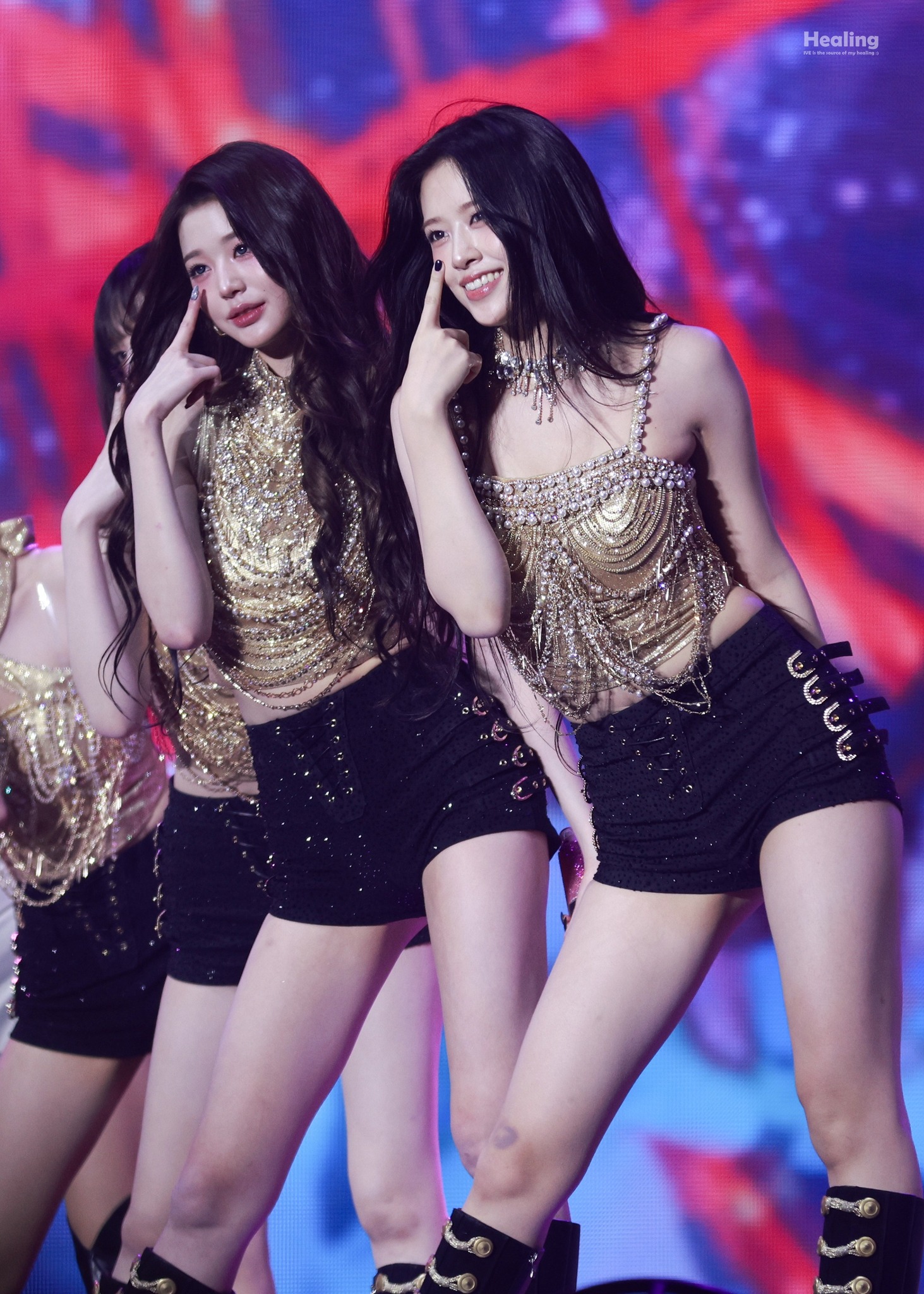 Sự kết hợp này là trò lừa đảo thị giác!- Ảnh 1.