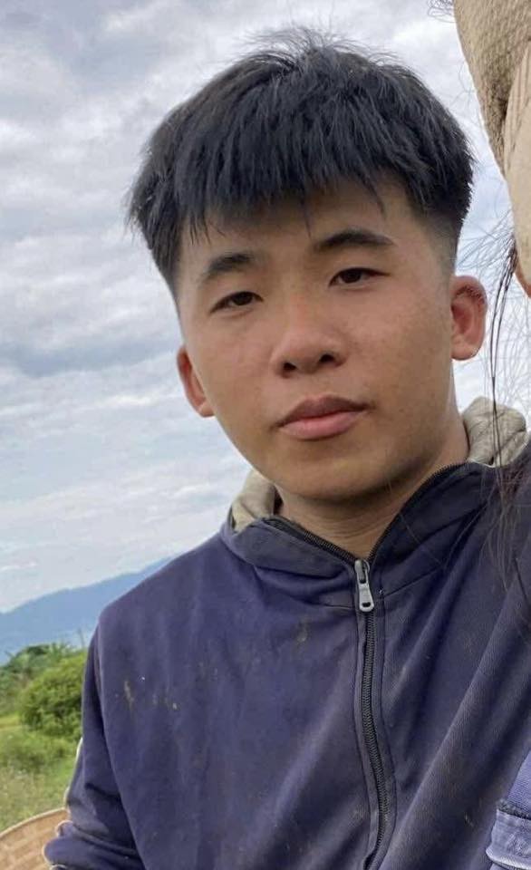 Nam sinh 16 tuổi để lại xe máy và điện thoại trên cầu rồi mất tích một cách bí ẩn- Ảnh 1. Nam sinh 16 tuổi để lại xe máy và điện thoại trên cầu rồi mất tích một cách bí ẩn- Ảnh 1.