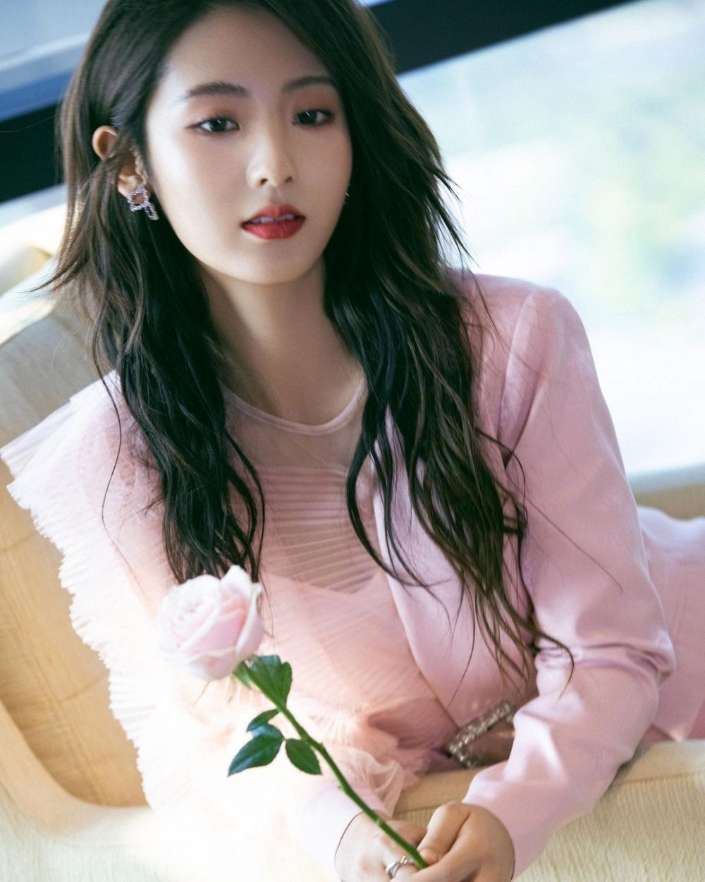 Cặp đôi phim giả tình thật lộ clip hẹn hò chấn động: Nhà gái đẹp quá sức chịu đựng, đóng phim giờ vàng hot nhất cả nước- Ảnh 5. Cặp đôi phim giả tình thật lộ clip hẹn hò chấn động: Nhà gái đẹp quá sức chịu đựng, đóng phim giờ vàng hot nhất cả nước- Ảnh 5.