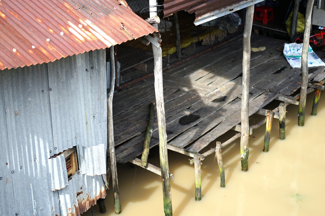 Cảnh lạ tại nhà chị Lê Thị Kiều sau vụ con 4 trai tháng tuổi không may rơi xuống kênh tử vong- Ảnh 7. Cảnh lạ tại nhà chị Lê Thị Kiều sau vụ con 4 trai tháng tuổi không may rơi xuống kênh tử vong- Ảnh 7.