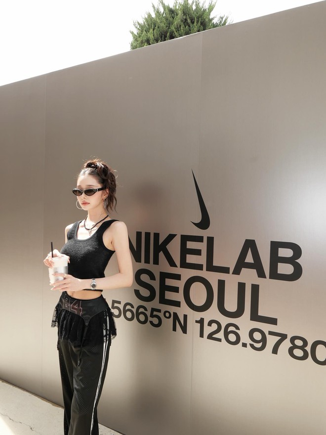 Hot girl từng là yêu nữ hàng hiệu gây thất vọng khi dự event- Ảnh 8. Hot girl từng là yêu nữ hàng hiệu gây thất vọng khi dự event- Ảnh 8.