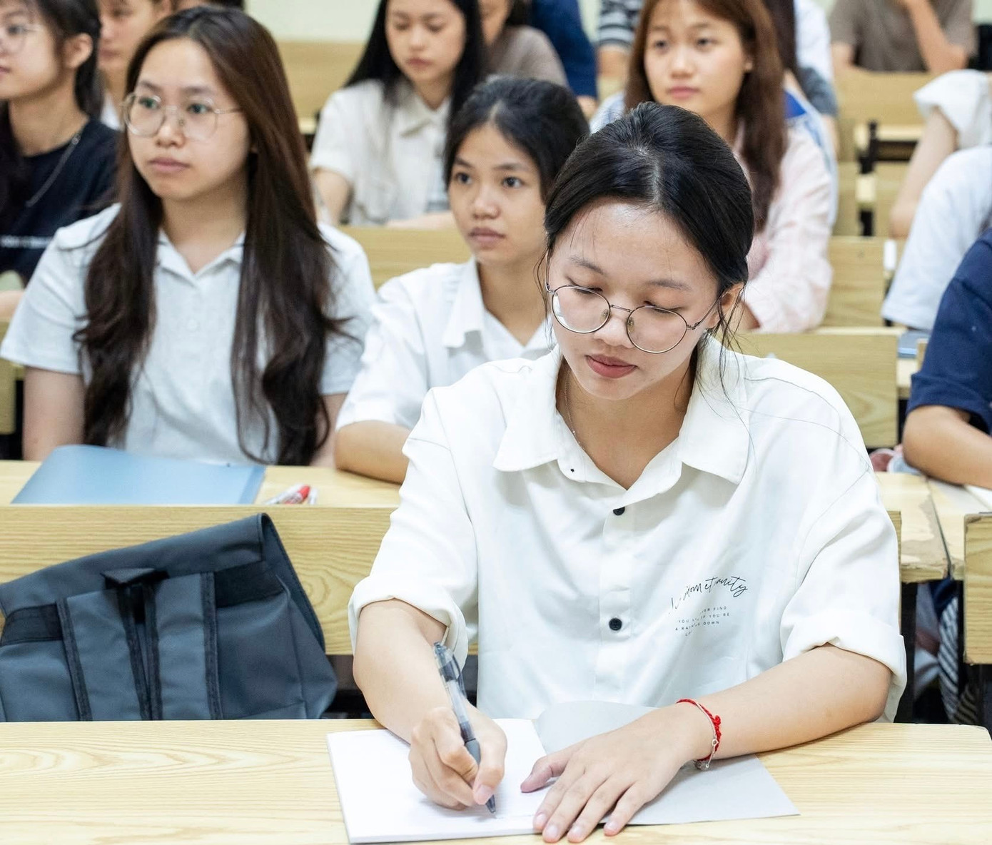 Bộ GD&ĐT công bố kế hoạch tuyển sinh ĐH,CĐ năm 2026 với nhiều điểm mới- Ảnh 1.