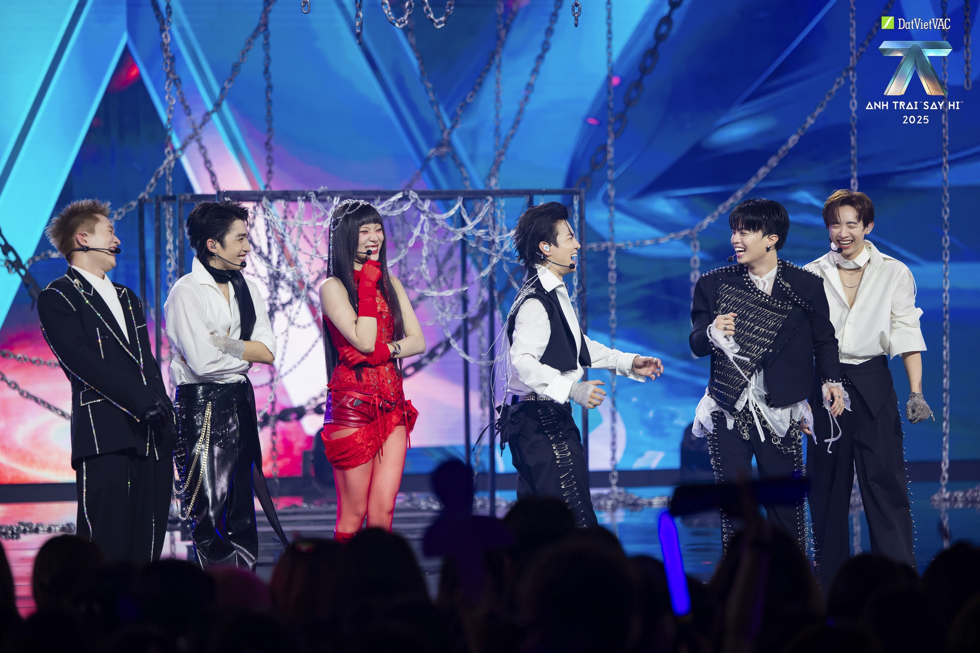 Lộ diện 8 Anh Trai có nguy cơ bị loại, 1 team nắm chắc phần thắng?- Ảnh 6. Lộ diện 8 Anh Trai có nguy cơ bị loại, 1 team nắm chắc phần thắng?- Ảnh 6.