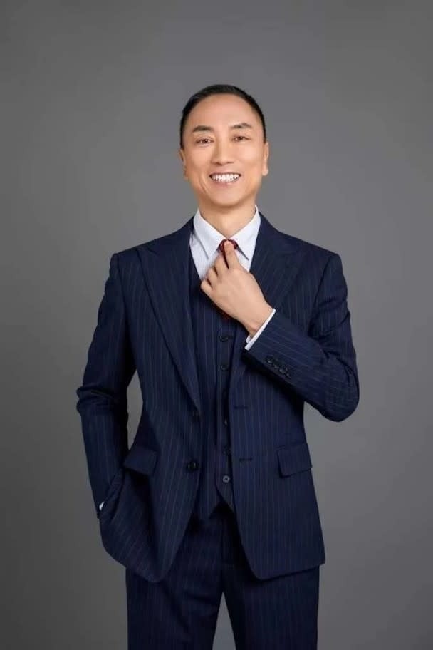 Căng nhất lúc này: Con gái 18 tuổi của Á hậu hàng đầu viết đơn 1.000 chữ tố cáo cha CEO ra tòa- Ảnh 8. Căng nhất lúc này: Con gái 18 tuổi của Á hậu hàng đầu viết đơn 1.000 chữ tố cáo cha CEO ra tòa- Ảnh 8.