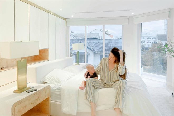 Toàn cảnh biệt thự ven sông 30 tỷ của Hồ Ngọc Hà- Ảnh 7. Toàn cảnh biệt thự ven sông 30 tỷ của Hồ Ngọc Hà- Ảnh 7.