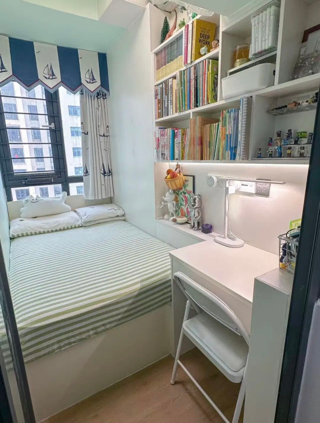 Căn bếp 3m2 của người phụ nữ trung niên khiến mạng xã hội trầm trồ: Nhỏ nhưng sang, gọn, như một góc sống trong mơ- Ảnh 11. Căn bếp 3m2 của người phụ nữ trung niên khiến mạng xã hội trầm trồ: Nhỏ nhưng sang, gọn, như một góc sống trong mơ- Ảnh 11.