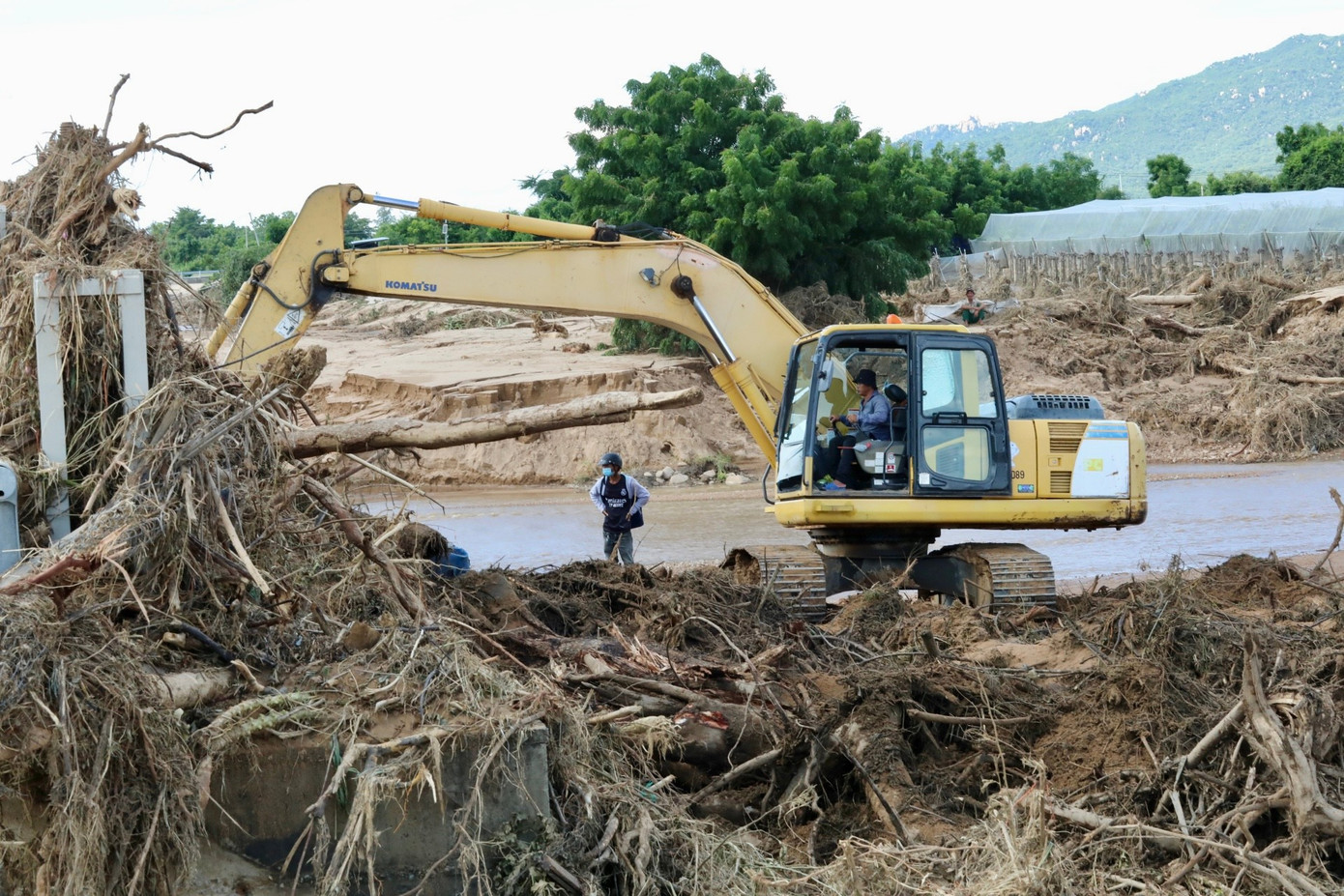 Chủ hồ chứa nước bị vỡ làm chết người ở Lâm Đồng lên tiếng- Ảnh 1.