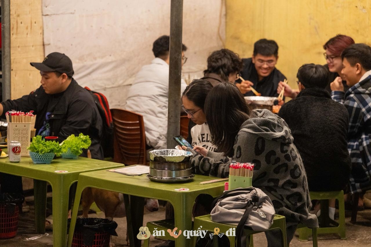 [Clip] Gặp chủ quán nướng hot nhất Hà Nội đêm nay: Chỉ sợ "không kham nổi"- Ảnh 13.