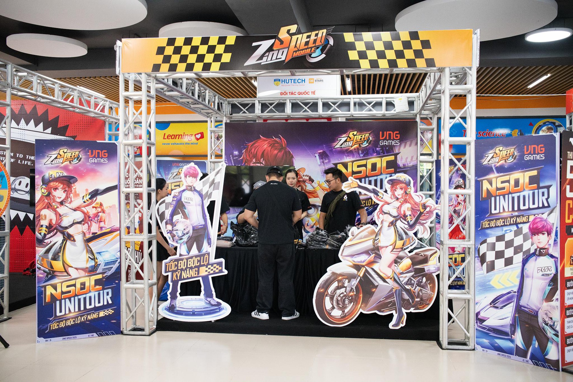 ZingSpeed Mobile – Game đua xe đỉnh cao trên di động: Bật tốc độ cùng Gen Z tại NSOC Unitour- Ảnh 2. ZingSpeed Mobile – Game đua xe đỉnh cao trên di động: Bật tốc độ cùng Gen Z tại NSOC Unitour- Ảnh 2.