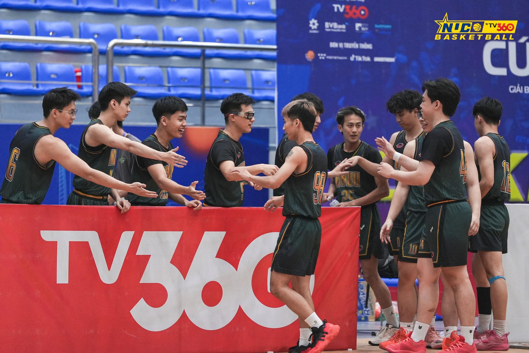 Giải Bóng rổ Sinh viên Toàn quốc 2025 – Cúp TV360: Sức hút kỷ lục, tinh thần “dẫn đầu cuộc chơi” bùng nổ!- Ảnh 1. Giải Bóng rổ Sinh viên Toàn quốc 2025 – Cúp TV360: Sức hút kỷ lục, tinh thần “dẫn đầu cuộc chơi” bùng nổ!- Ảnh 1.