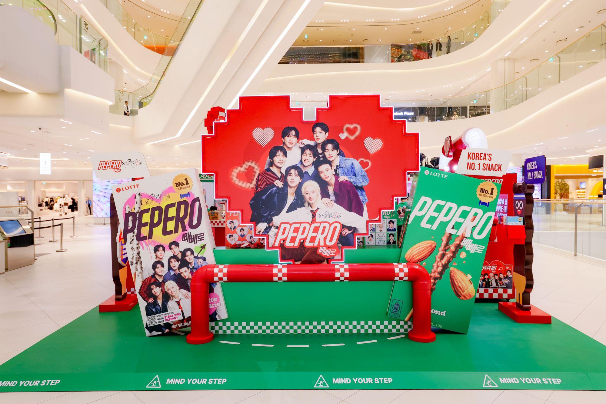 PEPERO Pop-up Store xuất hiện tại Lotte Mall West Lake: Check-in, trải nghiệm, nhận quà cực chất- Ảnh 3. PEPERO Pop-up Store xuất hiện tại Lotte Mall West Lake: Check-in, trải nghiệm, nhận quà cực chất- Ảnh 3.