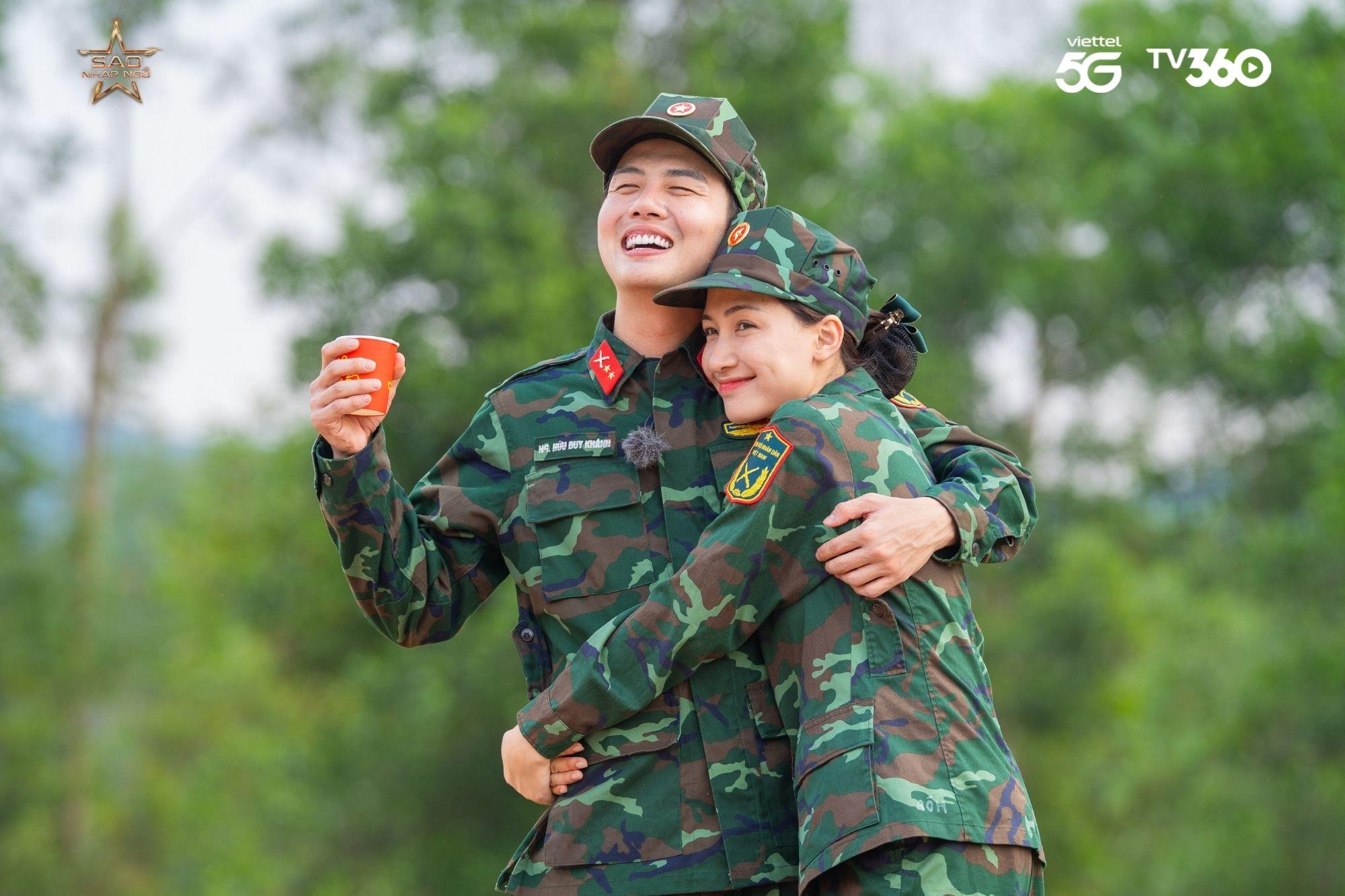 Hoà Minzy bất chấp chấn thương, kiên cường hoàn thành nhiệm vụ- Ảnh 5. Hoà Minzy bất chấp chấn thương, kiên cường hoàn thành nhiệm vụ- Ảnh 5.