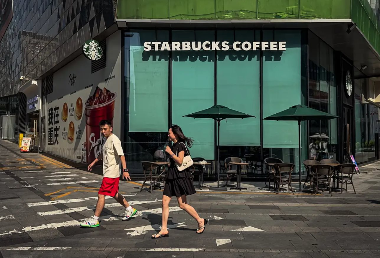 Ai đã chi 4 tỷ USD mua 60% cổ phần Starbucks Trung Quốc?- Ảnh 1.