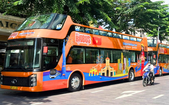 TPHCM có thêm tuyến xe buýt 2 tầng mới, miễn phí 3 ngày cho người dân- Ảnh 2. TPHCM có thêm tuyến xe buýt 2 tầng mới, miễn phí 3 ngày cho người dân- Ảnh 2.