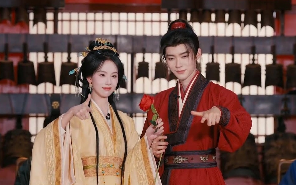 Mỹ nam cứ chơi với ai là đâm sau lưng người đấy: 7749 phốt vẫn sống khỏe, tất cả nhờ nhan sắc như tranh vẽ- Ảnh 4. Mỹ nam cứ chơi với ai là đâm sau lưng người đấy: 7749 phốt vẫn sống khỏe, tất cả nhờ nhan sắc như tranh vẽ- Ảnh 4.