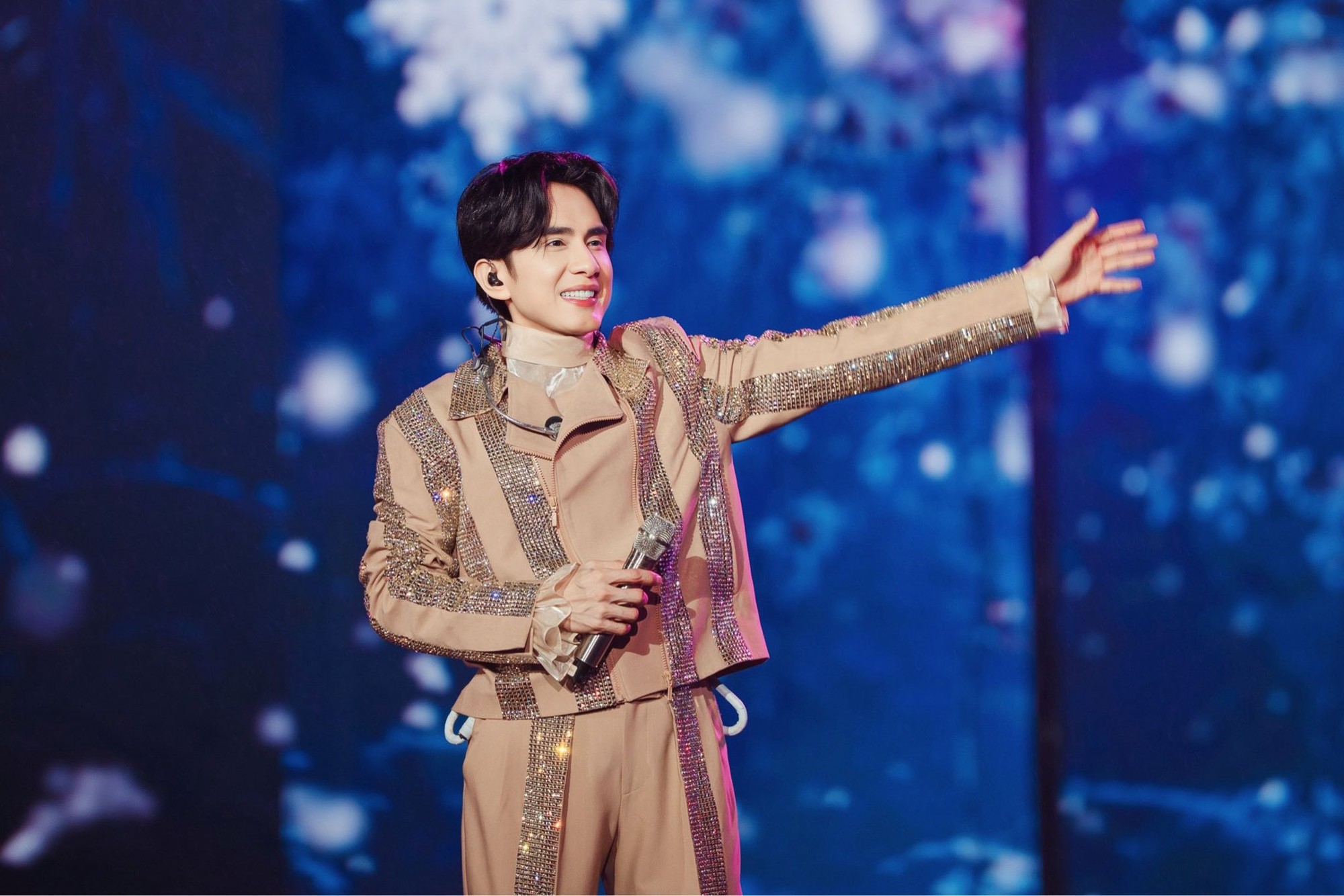 Đan Trường tuổi U50: Sức khoẻ và tình yêu đều gặp vấn đề, chỉ có nhan sắc trường tồn với thời gian- Ảnh 10.