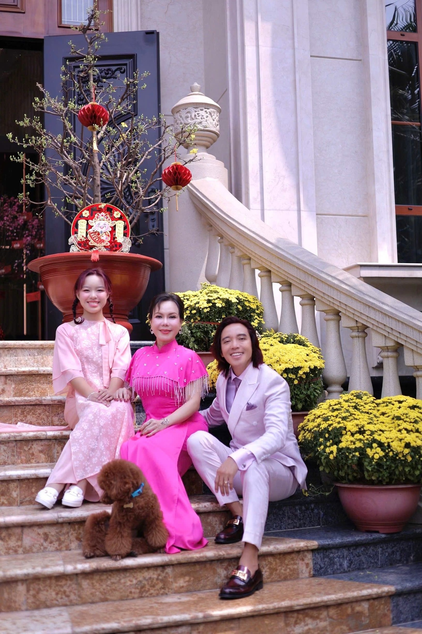 Nữ nghệ sĩ Việt ở biệt thự 300 tỷ đồng- Ảnh 2. Nữ nghệ sĩ Việt ở biệt thự 300 tỷ đồng- Ảnh 2.