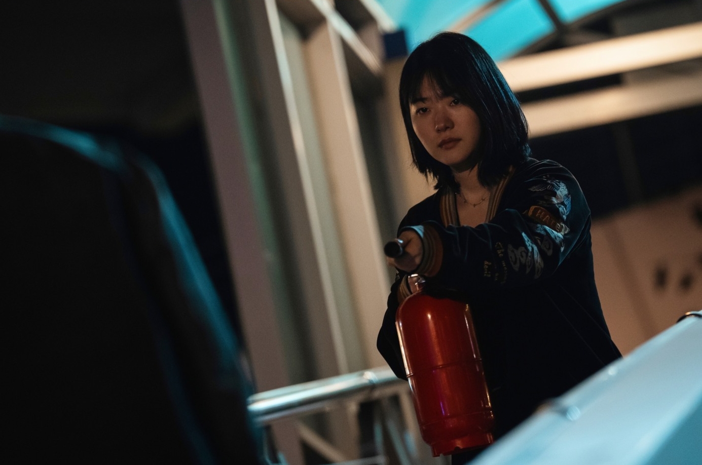 Vào xem phim 18+ Hàn Quốc đang hot này khẩn trương: Nữ chính đẹp khó tin, ai bỏ lỡ thì thiệt ráng chịu- Ảnh 8. Vào xem phim 18+ Hàn Quốc đang hot này khẩn trương: Nữ chính đẹp khó tin, ai bỏ lỡ thì thiệt ráng chịu- Ảnh 8.