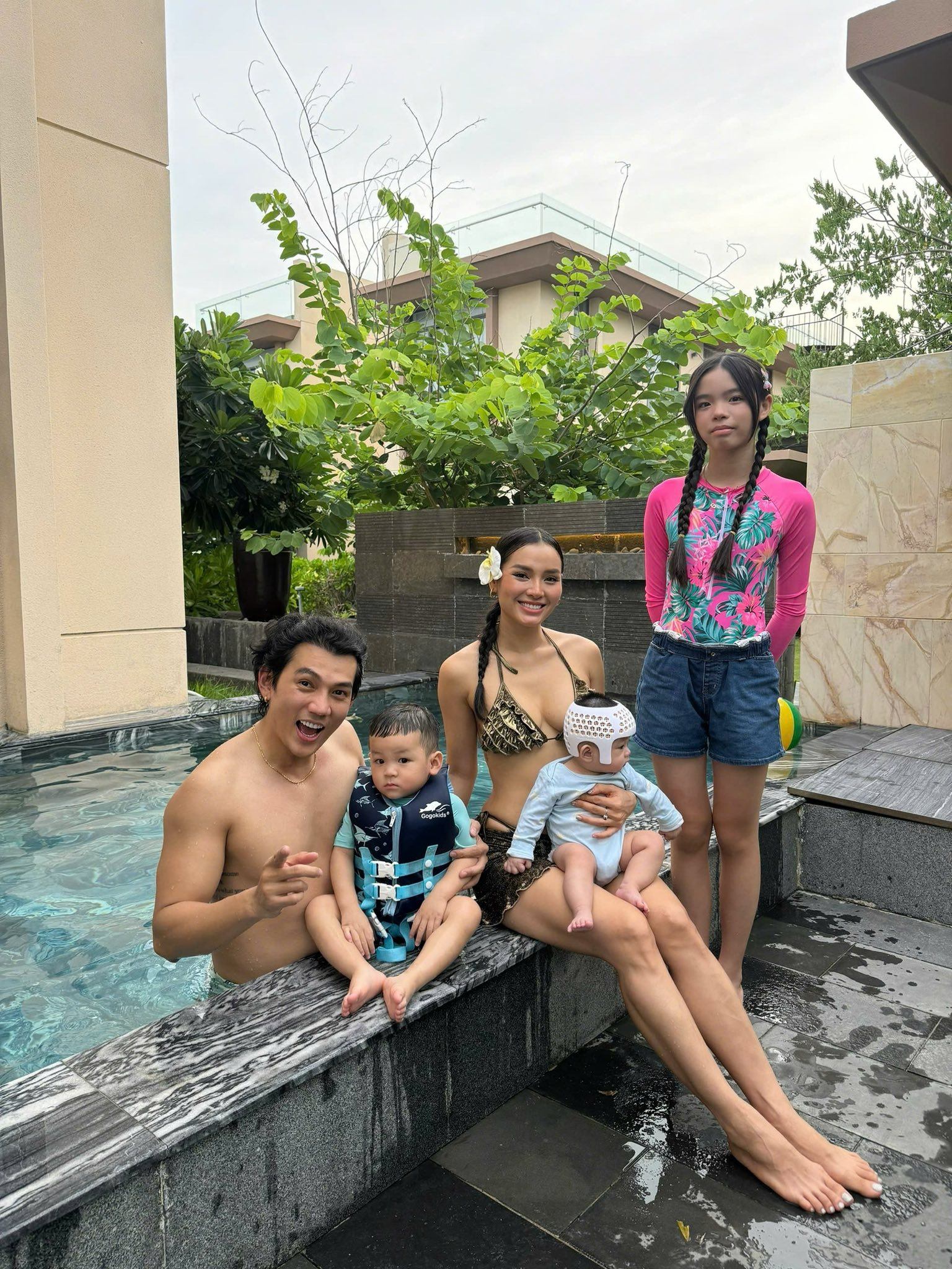 "Ái nữ" của Phương Trinh Jolie mới 12 tuổi đã cao gần bằng mẹ, chiếm trọn spotlight với đôi chân dài miên man- Ảnh 11. "Ái nữ" của Phương Trinh Jolie mới 12 tuổi đã cao gần bằng mẹ, chiếm trọn spotlight với đôi chân dài miên man- Ảnh 11.