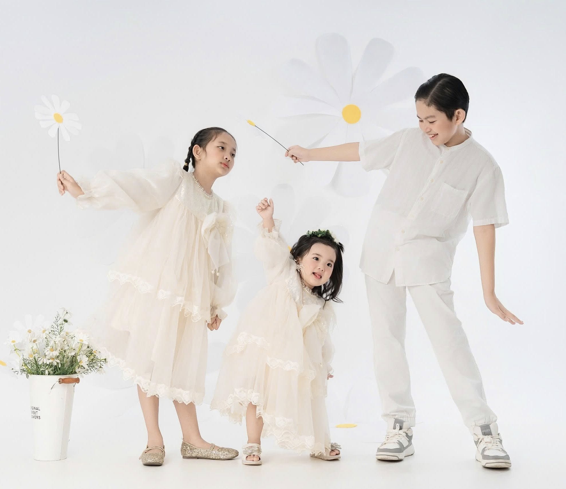 3 thiên thần nhỏ nhà Khánh Thi Phan Hiển đẹp như tranh- Ảnh 6.