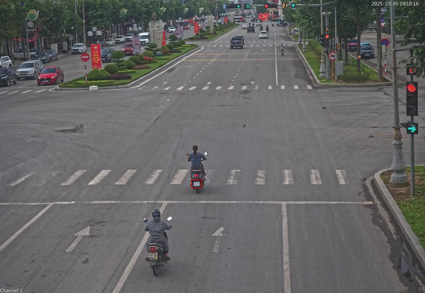 460 chủ xe máy, ô tô có biển số sau nhanh chóng nộp phạt nguội theo Nghị định 168- Ảnh 2. 460 chủ xe máy, ô tô có biển số sau nhanh chóng nộp phạt nguội theo Nghị định 168- Ảnh 2.