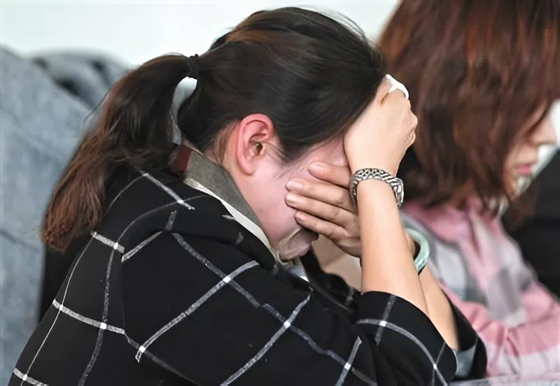 Dốc hết tiền bạc cho con học trường đắt nhất khu, bố mẹ chết lặng khi con về nhà nói thẳng 1 câu!- Ảnh 1. Dốc hết tiền bạc cho con học trường đắt nhất khu, bố mẹ chết lặng khi con về nhà nói thẳng 1 câu!- Ảnh 1.