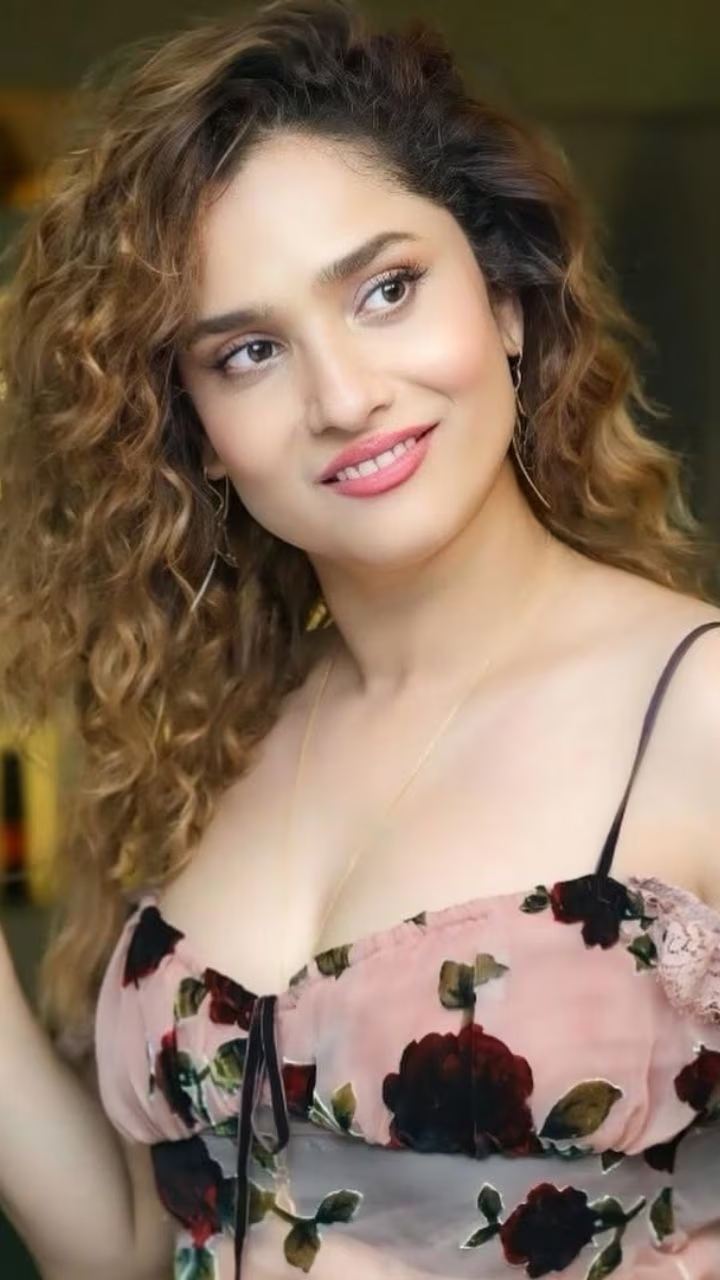 Mỹ nhân Bollywood da căng bóng collagen nhờ món nước dừa làm từ 3 nguyên liệu rẻ bèo đầy chợ Việt, phụ nữ 40+ nên thử để da ẩm mịn trẻ lâu- Ảnh 1.