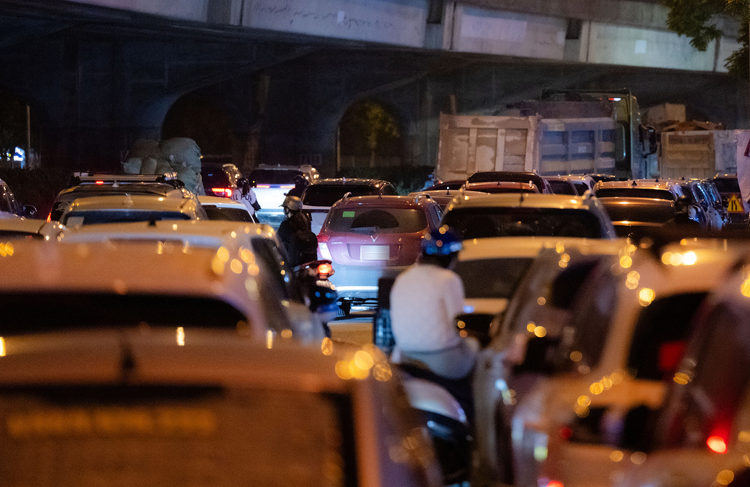 Đây là cảnh tượng tại tuyến đường qua khu chung cư Kim Văn - Kim Lũ (Hà Nội), 2 ngày sau thông tin lắp camera phạt nguội- Ảnh 6. Đây là cảnh tượng tại tuyến đường qua khu chung cư Kim Văn - Kim Lũ (Hà Nội), 2 ngày sau thông tin lắp camera phạt nguội- Ảnh 6.