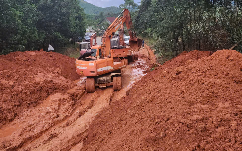 Công bố tình huống khẩn cấp thiên tai gây hư hỏng cầu trên đường Hồ Chí Minh- Ảnh 4.